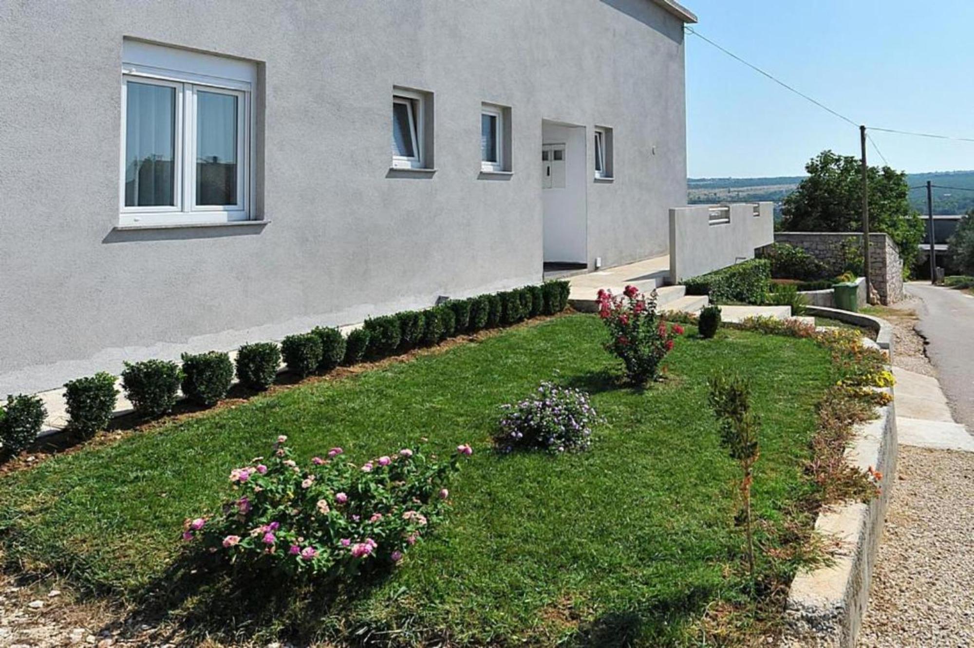Veliki Apartman Petra Posedarje Bagian luar foto